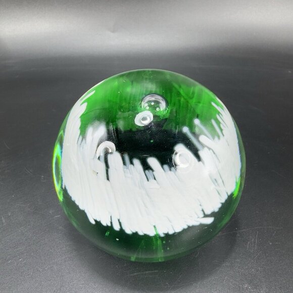 Venetian Glass Paperweight Bulls Eye Manganese 365nm Green UV Glow Italian Glass - Picture 6 of 13